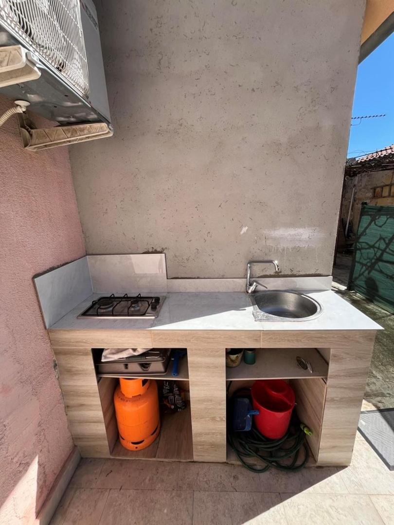 PUY City Centre Apartment With Terrace 2 מראה חיצוני תמונה